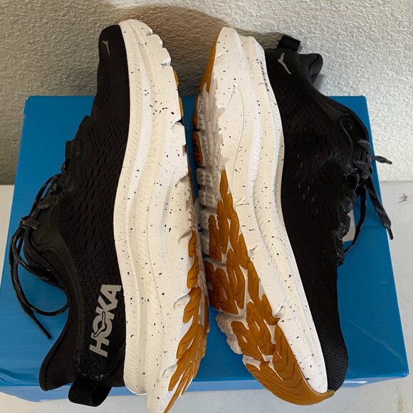 NEW IN BOX Hoka Mens Kawana 2 Running Shoes Sneakers 7 D Black Trainers - Picture 10 of 11